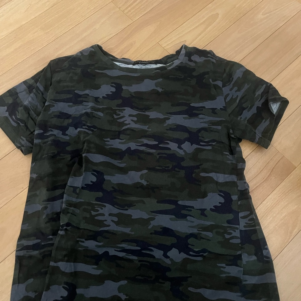 Sanctuary Green and Black Camouflage Short Sleeve Tee